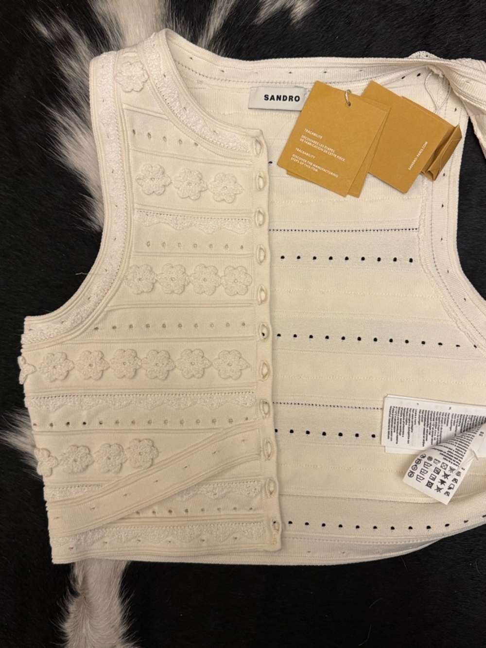 Sandro Propriano Ivory Floral Sleeveless top with pearl details - Picture 3 of 6